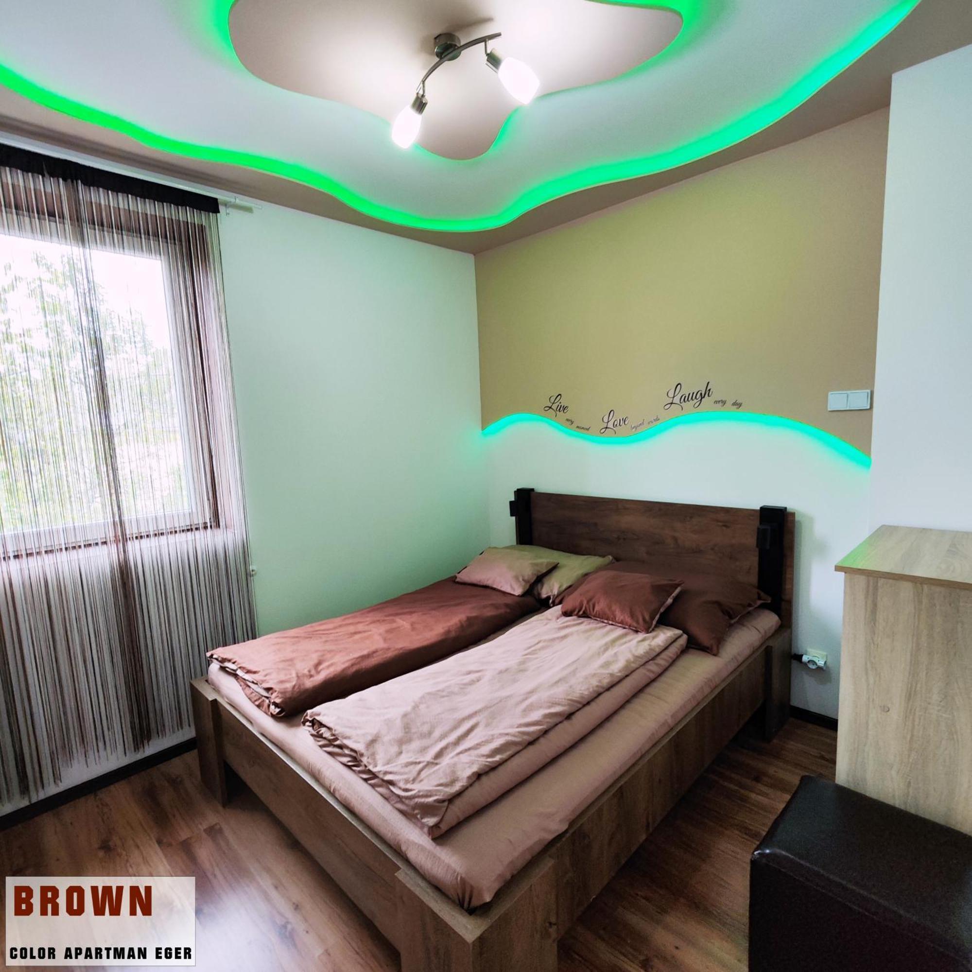 Color Apartmanok Eger Extérieur photo